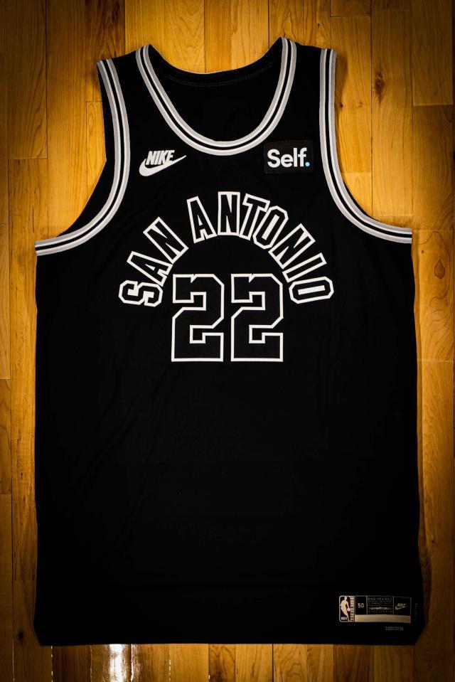 1666880719611083689.jpg ClassicJerseyShoot-16.jpg
